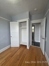 16 Sherwood Ave in Yonkers, NY - Foto de edificio - Building Photo