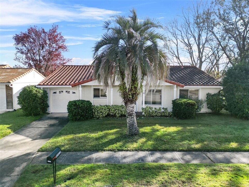 10107 Musket Ln in Orlando, FL - Building Photo