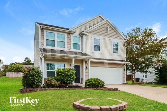 5695 Saint Adriens Way in Concord, NC - Building Photo - Building Photo