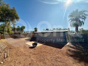 518 S Mann Ave in Tucson, AZ - Foto de edificio - Building Photo