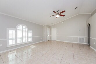 6236 Tabogi Trail in Wesley Chapel, FL - Foto de edificio - Building Photo