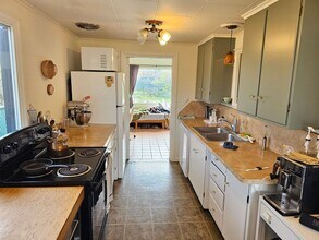 906 G Ave in La Grande, OR - Building Photo - Building Photo