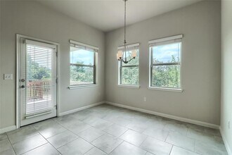 5204 Bonneville Bend in Austin, TX - Building Photo - Building Photo
