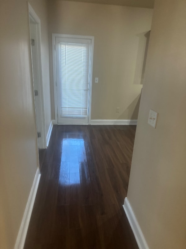 1985 Boatswain Dr in Hampton, GA - Foto de edificio - Building Photo