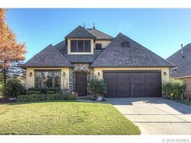 3965 N Pine Ave in Broken Arrow, OK - Building Photo