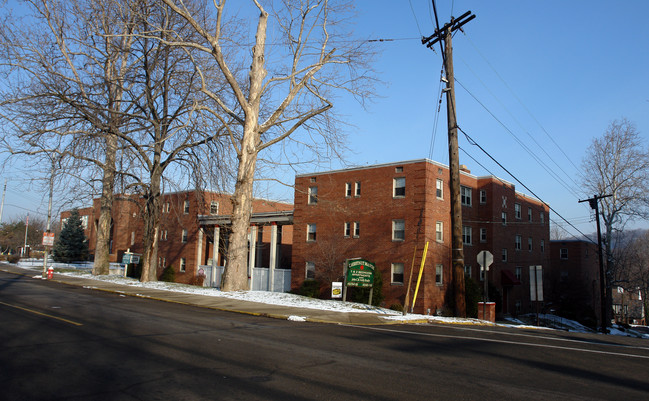 Chestnut Manor in Pittsburgh, PA - Foto de edificio - Building Photo