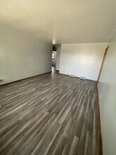 10828 W Grant St in West Allis, WI - Building Photo - Building Photo