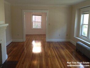 289 Foster St, Unit 1 in Boston, MA - Building Photo - Building Photo