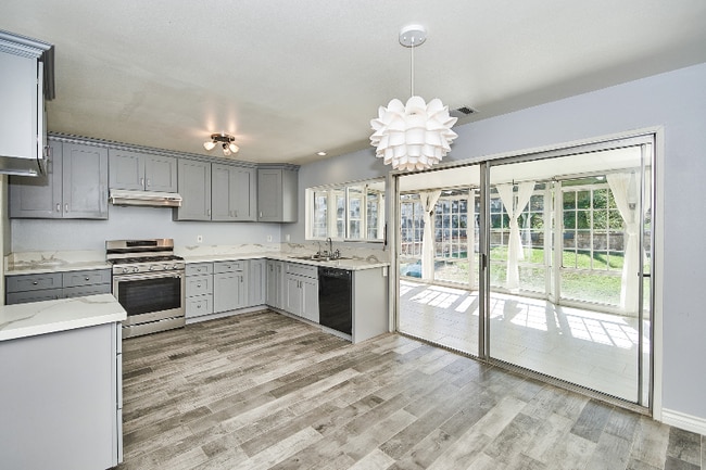 20302 Flintgate Dr in Walnut, CA - Building Photo - Building Photo