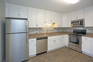 Salem Ridge in Winston-Salem, NC - Building Photo