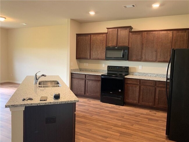373 Merigold Way in Pendergrass, GA - Building Photo - Building Photo