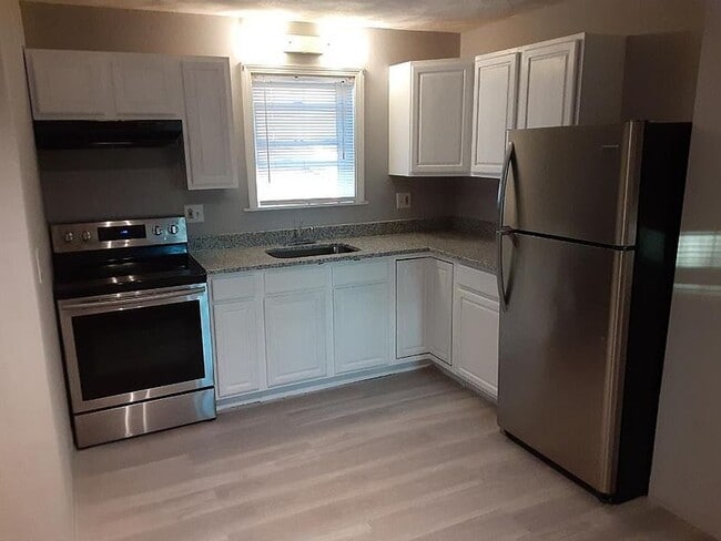 14 Endicott St, Unit 2
