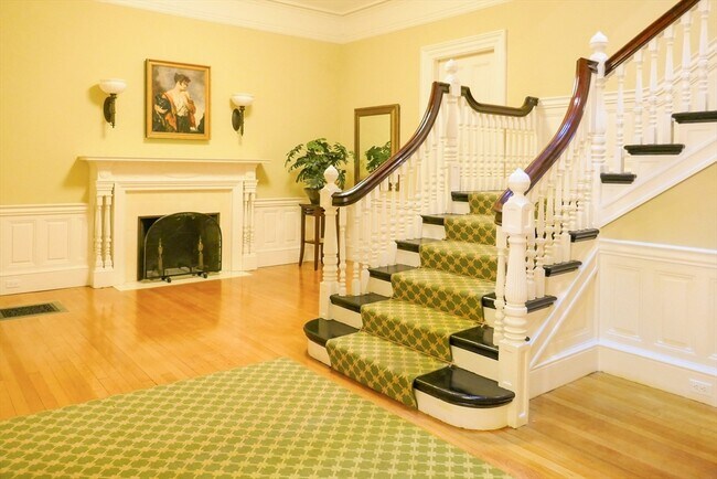 property at 404 Marlborough St