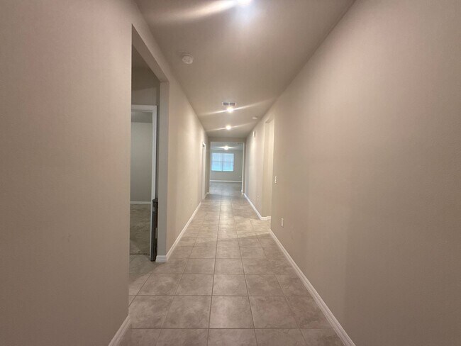 372 Guadlupe St in Haines City, FL - Building Photo - Building Photo