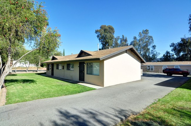 3071 Lecil St in Riverside, CA - Building Photo - Building Photo