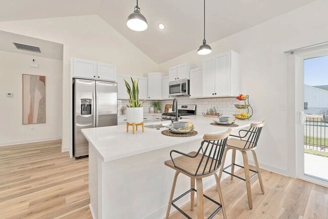 2145 E Elk Rdg Ave