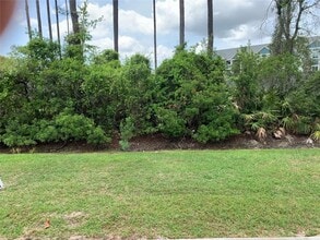 360 Moss Creek Ln in Brunswick, GA - Building Photo - Building Photo