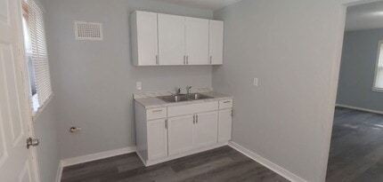 4618 N 36th St in Milwaukee, WI - Building Photo - Building Photo