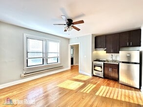 623 W Patterson Ave, Unit A07C in Chicago, IL - Building Photo - Building Photo