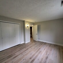 LINQ Portfolio in Lincoln, NE - Foto de edificio - Building Photo