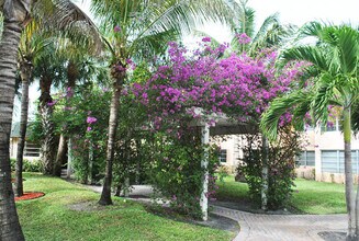 770 SE 2nd Ave in Deerfield Beach, FL - Building Photo - Building Photo