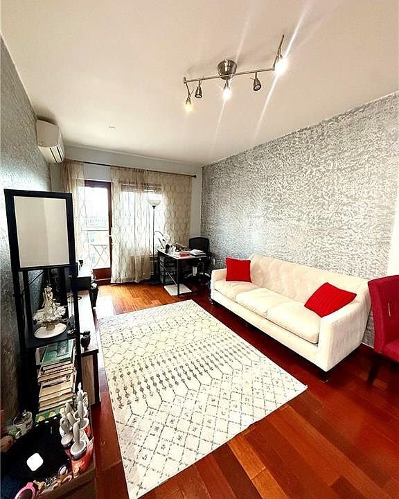 1917 Avenue X, Unit 31