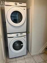 98 Frontenac Ave in Toronto, ON - Building Photo - Building Photo