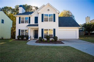 512 Antler Ln in Suwanee, GA - Building Photo