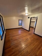 5135 N 31st St, Unit A in Milwaukee, WI - Building Photo - Building Photo