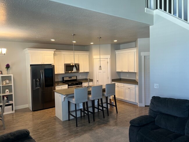 14808 S Patten Ln in Herriman, UT - Building Photo - Building Photo