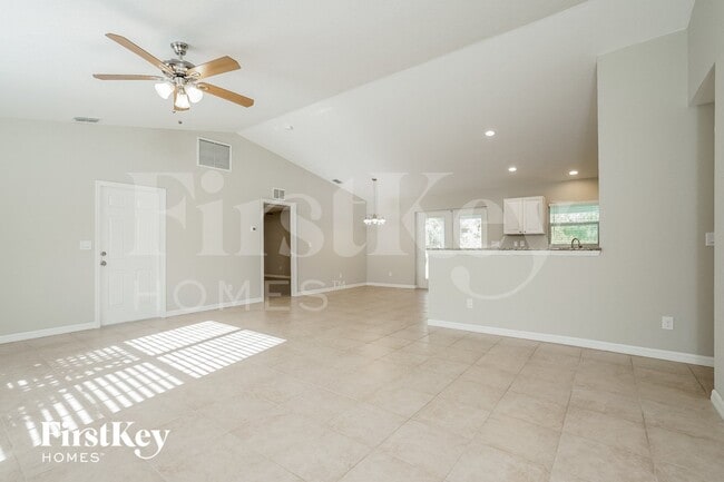 3595 Gillot Blvd in Port Charlotte, FL - Building Photo - Building Photo