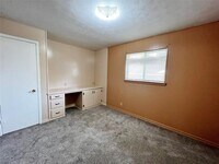 1021 Keechi St photo'