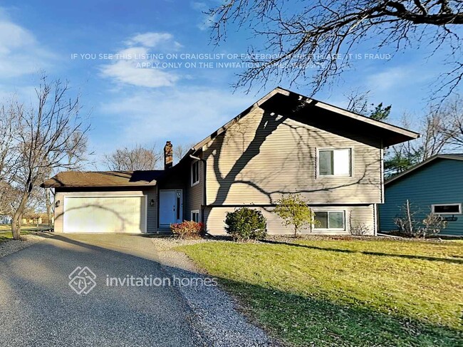 property at 7492 Dallas Ln N