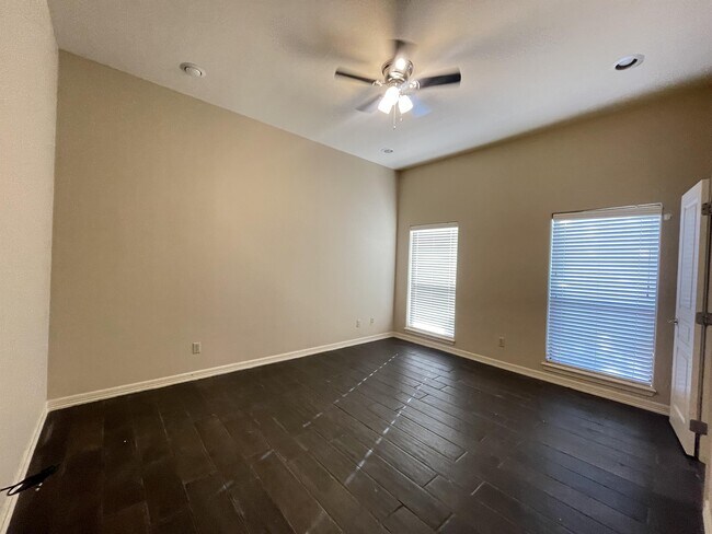 2815 Mimosa St in Mission, TX - Building Photo - Building Photo