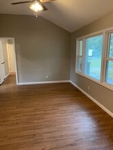 9215 ARISTIDES DR in Louisville, KY - Foto de edificio - Building Photo