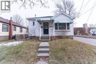 501 Upper Wellington St in Hamilton, ON - Building Photo