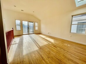 216 Kearney Ave in Jersey City, NJ - Building Photo - Building Photo