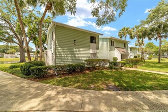 557 Midway Dr-Unit -B in Ocala, FL - Building Photo - Building Photo