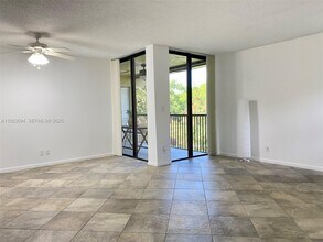 2436 NW 49th Terrace in Coconut Creek, FL - Building Photo - Building Photo