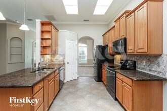 874 Club Hills Dr in Eustis, FL - Building Photo - Building Photo