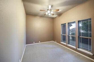 717 Chelsea Dr in Midlothian, TX - Building Photo - Building Photo