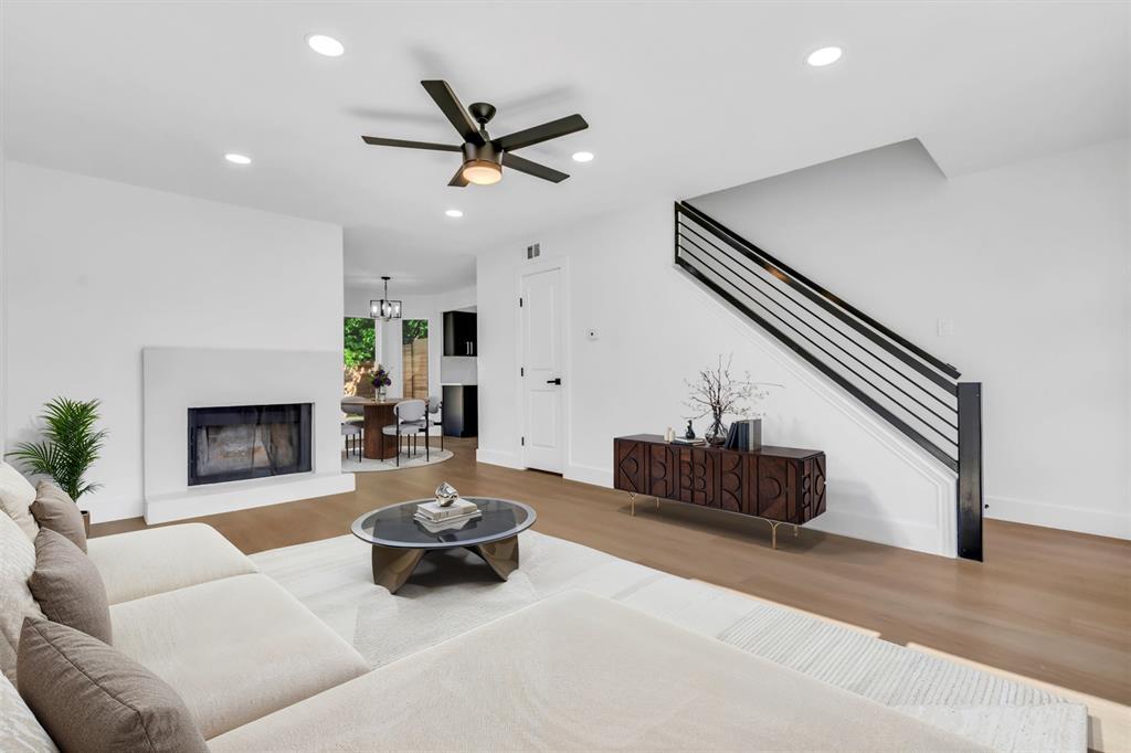 2644 Gwendolyn Ln in Austin, TX - Building Photo