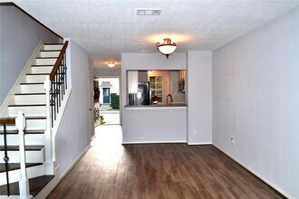 2810 Grants Lake Blvd in Sugar Land, TX - Building Photo - Building Photo