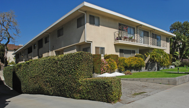 7851-753 California Blvd in Pasadena, CA - Foto de edificio - Building Photo