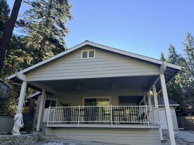 54159 S Circle Dr in Idyllwild, CA - Building Photo