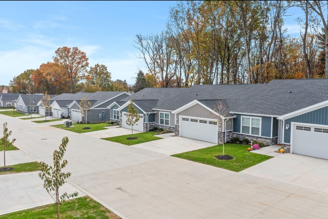 The Villas at Wyles Farms in Kent, OH - Building Photo