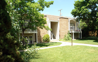 17 E 400 N in Bountiful, UT - Building Photo - Building Photo