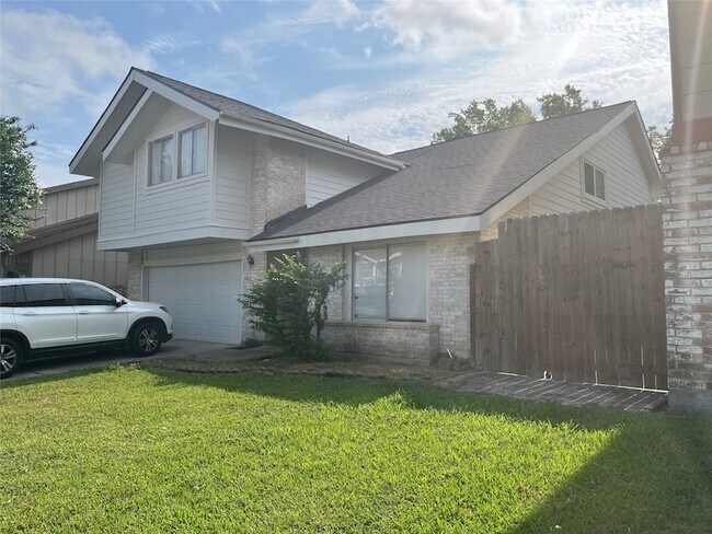 7711 Del Glen Ln