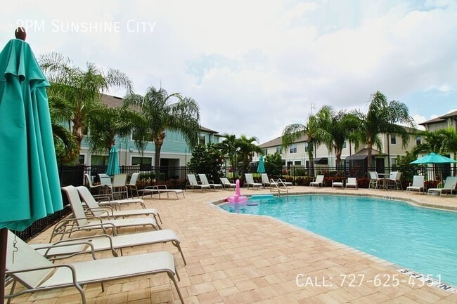 1615 Eagle Creek Dr in Clearwater, FL - Building Photo - Building Photo