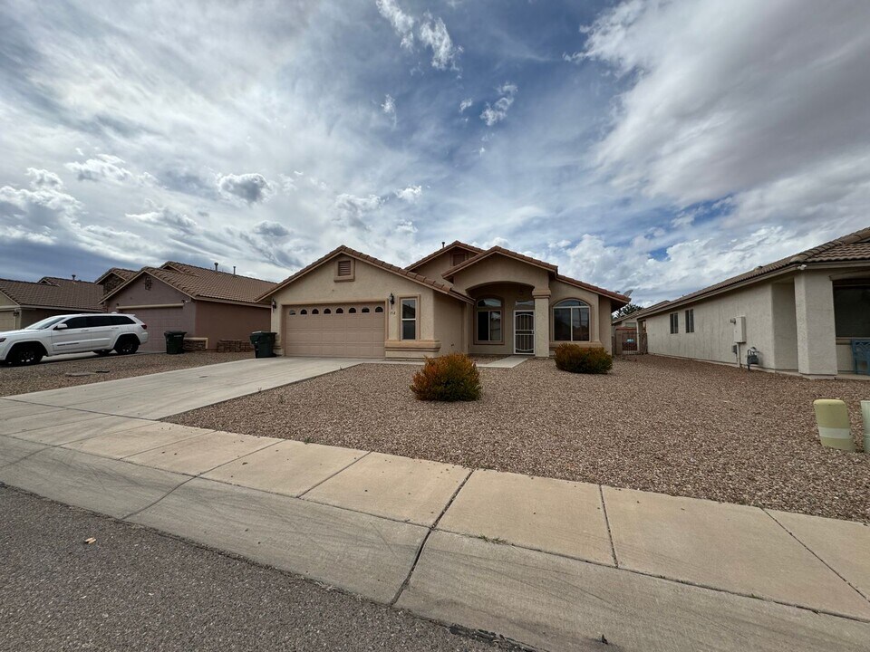 712 Temple Dr in Sierra Vista, AZ - Building Photo